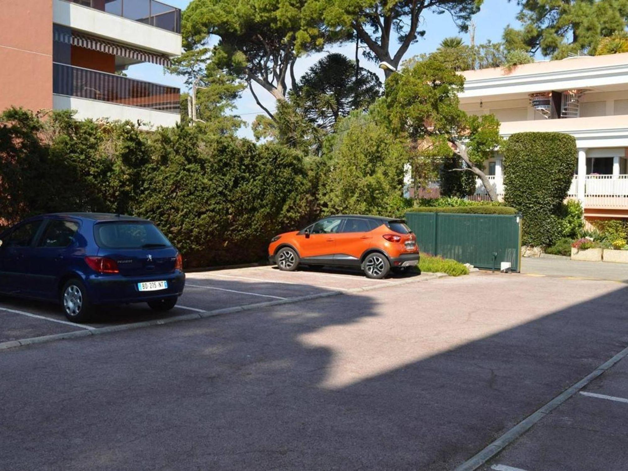 Апартаменти Studio Lumineux 4 Pers, Proche Plage, Terrasse, Parking, Wifi - Fr-1-252-71 Антіб Екстер'єр фото